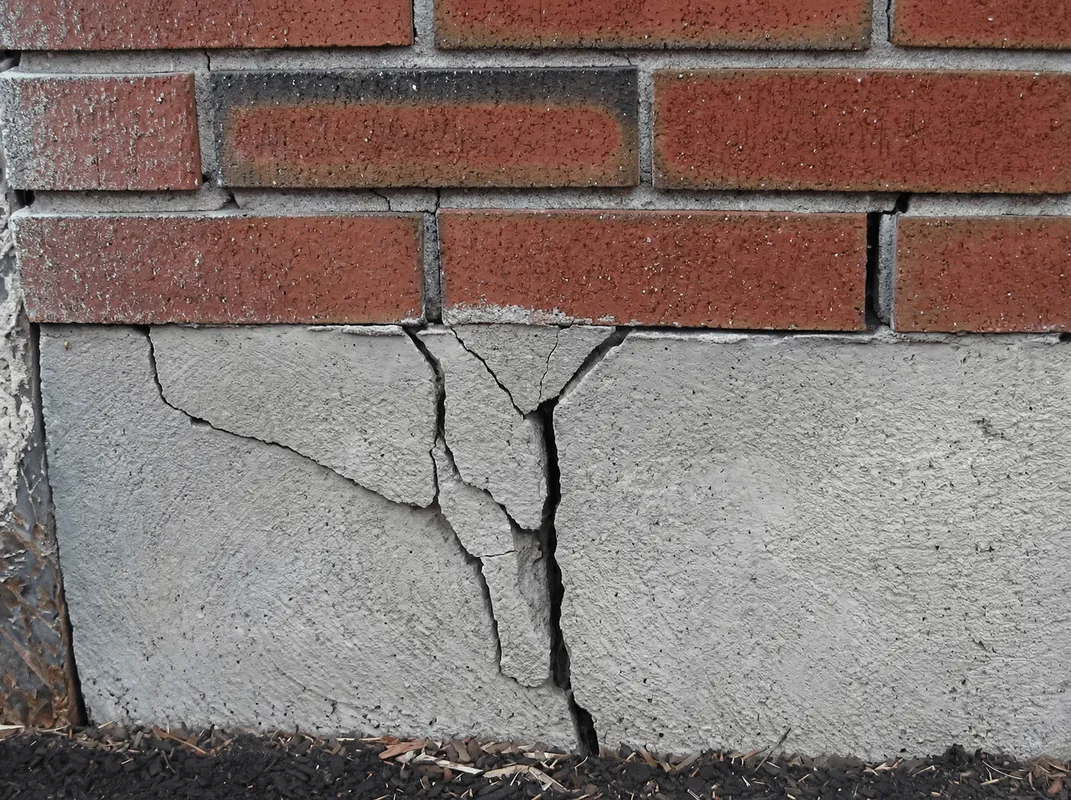 Concrete foundation with serious structural damage in Sioux Falls, SD